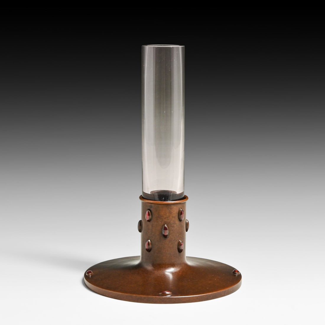 Bielefelder Werkstätten - German Jugendstil Hammered Copper & Cabochon Bud Vase c1905: Bielefelder Werkstätten - German Jugendstil Hammered Copper & Cabochon Bud Vase c1905. Signed. Excellent new patina. 9.25"h x 6"d FREE NATIONWIDE SHIPPING Free Nationwide Shipping within the lower