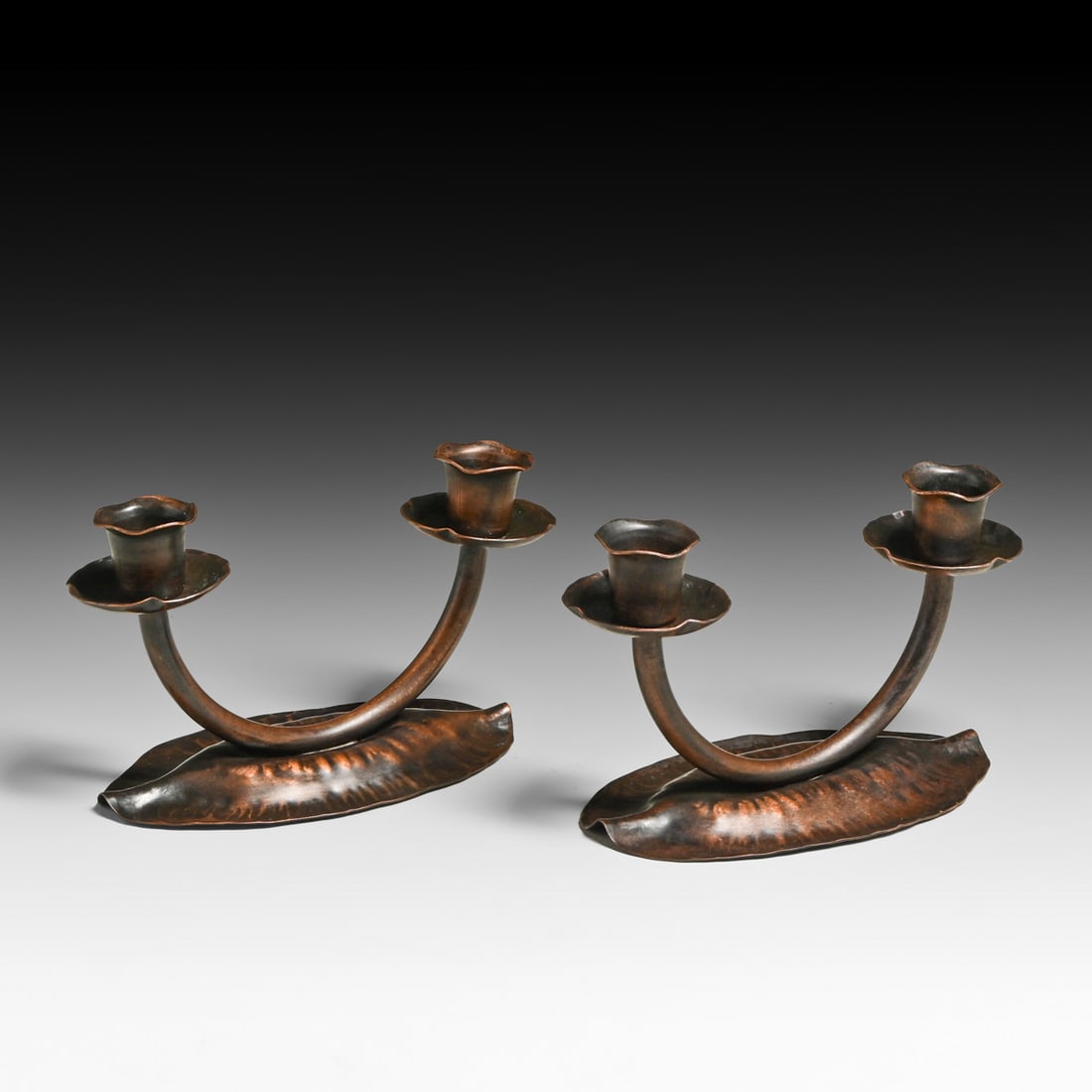 Pair Craftsman Studios - Laguna Beach #727 Hammered Copper Double Candlesticks c1930s: Pair Craftsman Studios - Laguna Beach #727 Hammered Copper Double Candlesticks c1930s. Signed. Excellent new patina. 4"h x 6.5"w x 3.5" FREE NATIONWIDE SHIPPING Free Nationwide Shipping within the low