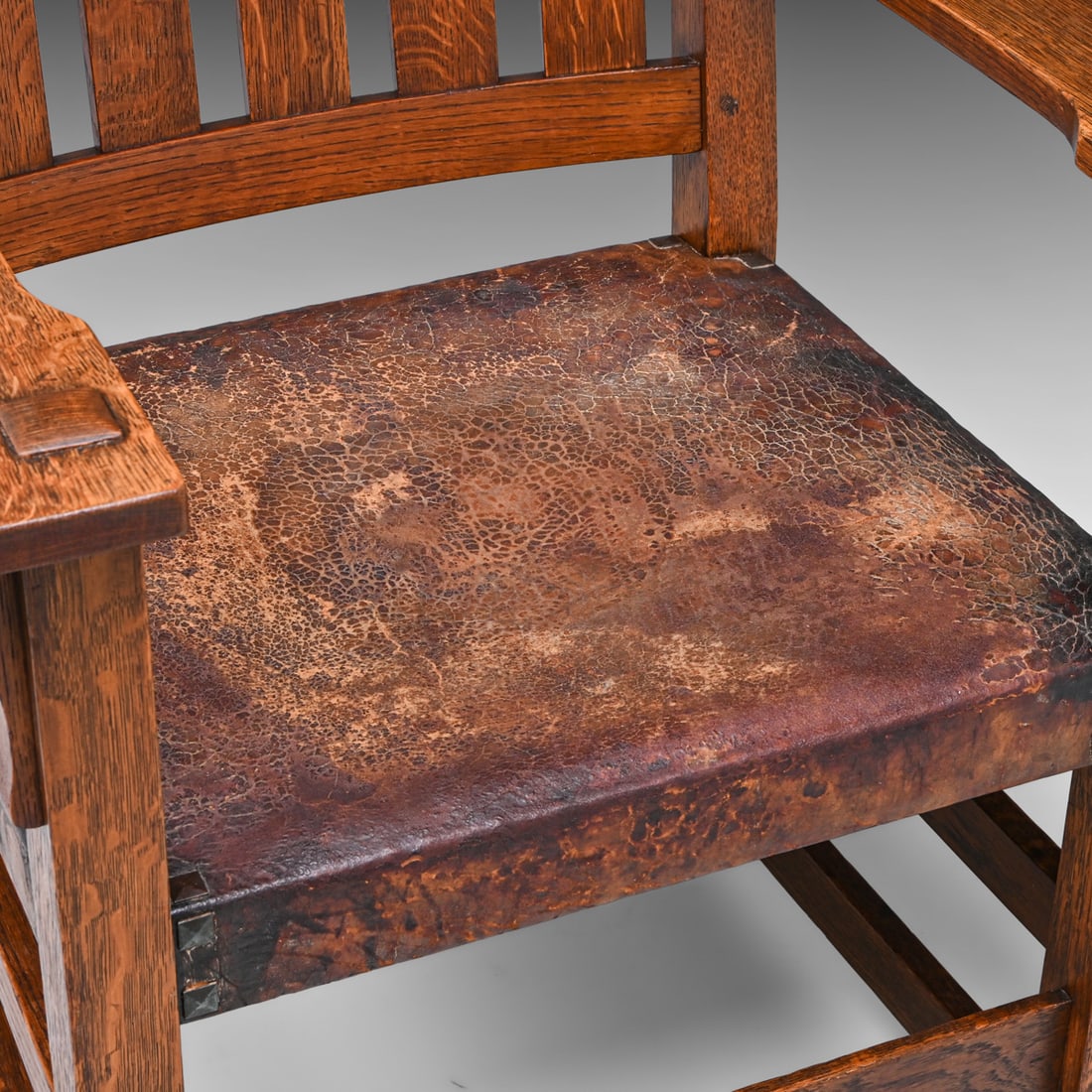 Gustav Stickley V-Back Armchair c1910 - 4