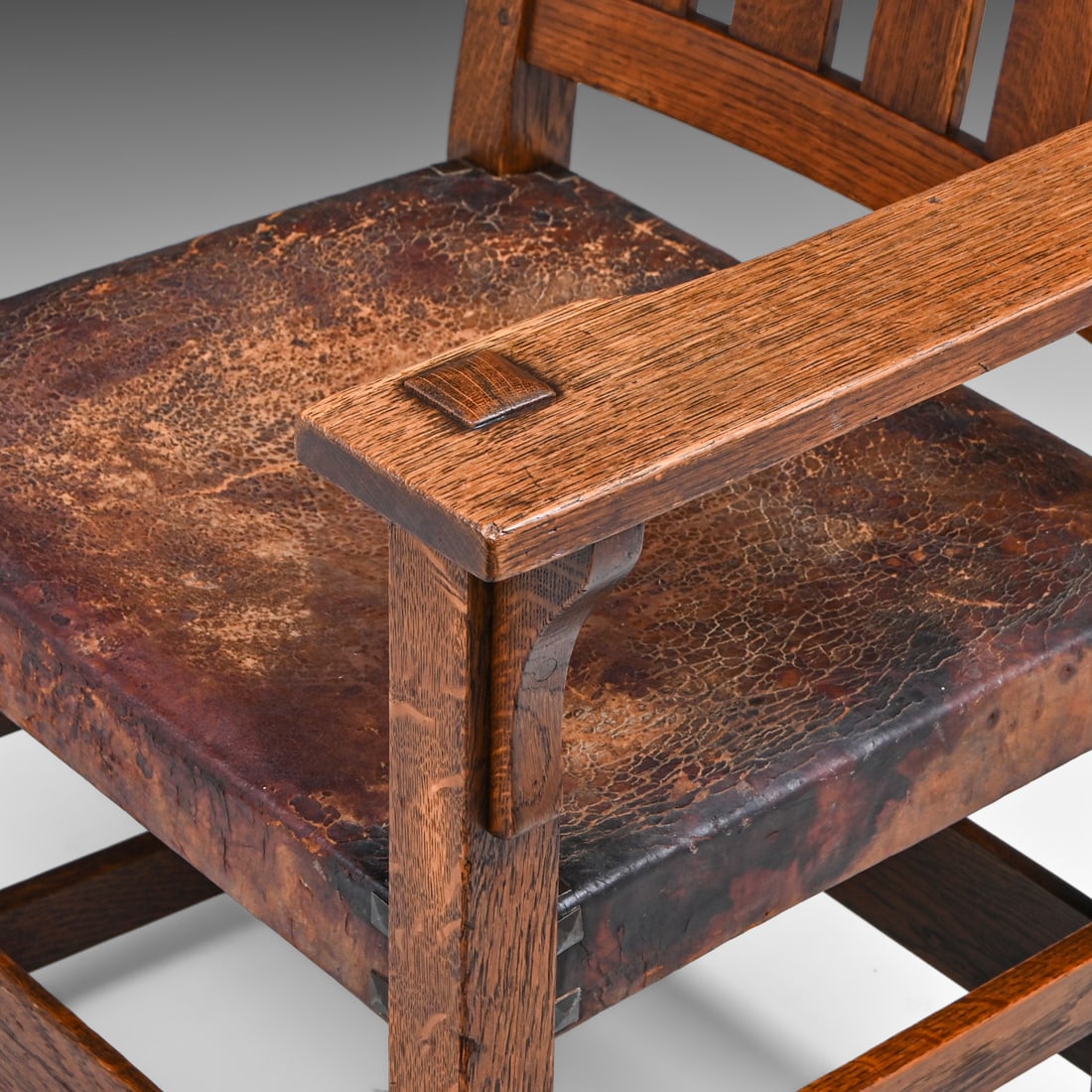 Gustav Stickley V-Back Armchair c1910 - 5