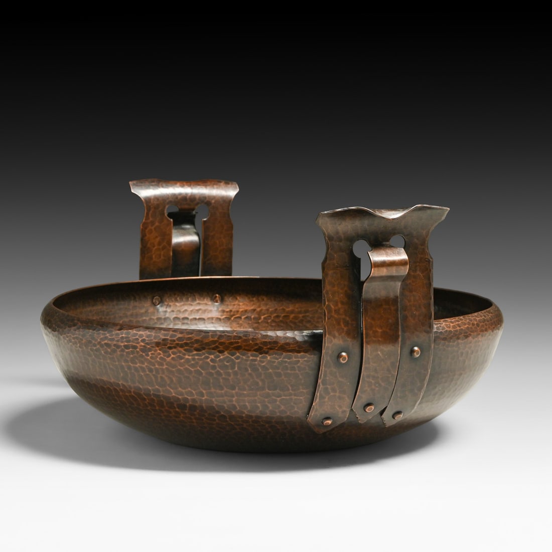Dirk van Erp Hammered Copper Hanging Planter/Bowl c1913-1914: Dirk van Erp Hammered Copper Hanging Planter/Bowl c1913-1914. Signed with open-box mark. Excellent original patina. 5.75"h x 7.25"d FREE NATIONWIDE SHIPPING Free Nationwide Shipping within the lower 4