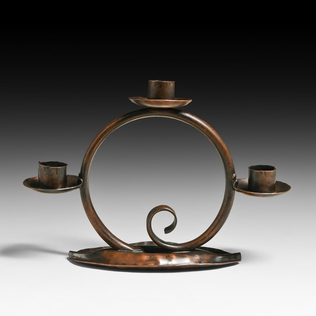 Craftsman Studios - Laguna Beach #713 Hammered Copper Triple Candlestick c1930s: Craftsman Studios - Laguna Beach #713 Hammered Copper Triple Candlestick c1930s. Signed. Excellent new patina. 6"h x 8.75"w x 3.25" FREE NATIONWIDE SHIPPING Free Nationwide Shipping within the lower