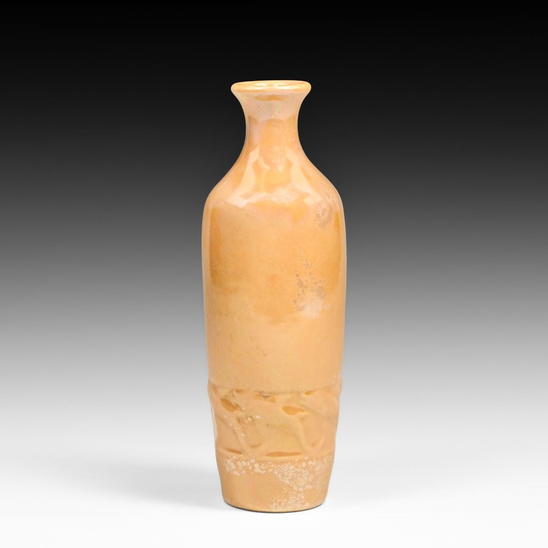 Rookwood Pottery #1820 Lusterware Rook Vase 1915: Rookwood Pottery #1820 Lusterware Rook Vase 1915. Signed. Perfect condition. 8.5"h x 3"d FREE NATIONWIDE SHIPPING Free Nationwide Shipping within the lower 48 states for all purchases at our Two-Day A