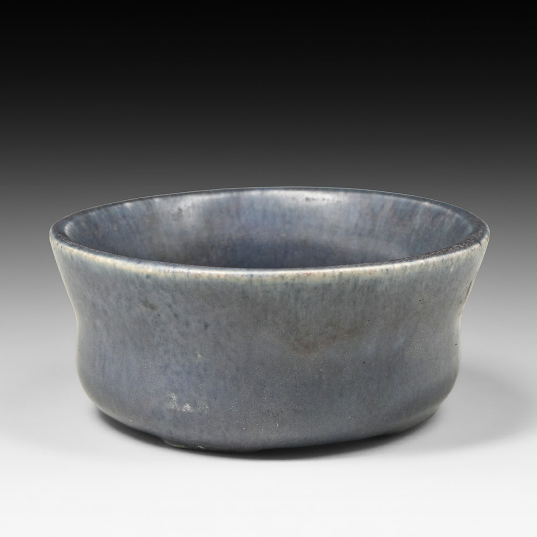 Walrich Pottery - Berkeley Small Bowl c1920s: Walrich Pottery - Berkeley Small Bowl c1920s. Signed. Perfect condition. 3.5"d x 1.5"h FREE NATIONWIDE SHIPPING Free Nationwide Shipping within the lower 48 states for all purchases at our Two-Day