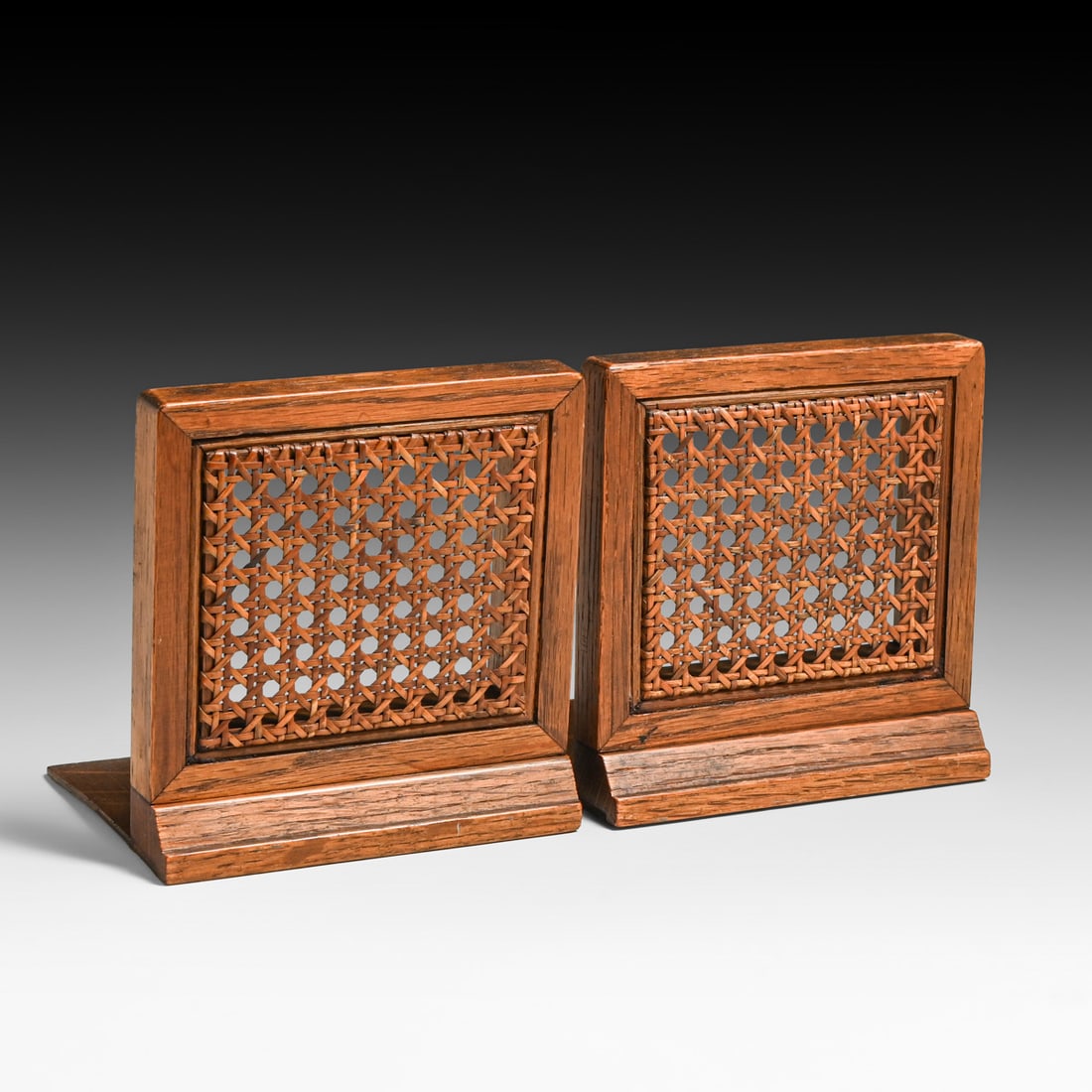 Pair Stickley Brothers Oak & Cane Prairie School Bookends c1915: Pair Stickley Brothers Oak & Cane Prairie School Bookends c1915. Unsigned. Excellent original finish and original cane in perfect condition. 6"h x 5.75"w FREE NATIONWIDE SHIPPING Free Nationwide Shipp