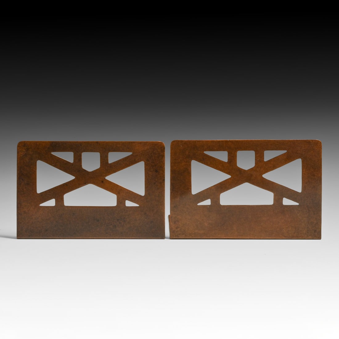 Minneapolis Handicraft Guild Hammered Copper Cutout Bookends c1910 (1 of 4)