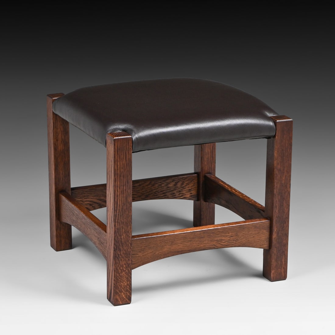 Early Gustav Stickley #728 Oak Footstool c1901: Early Gustav Stickley #728 Oak Footstool c1901. This is one of the rarest of the early Gustav Stickley footstools. Unsigned (too early to have been signed). Very nicely refinished. Rock solid sturdy.