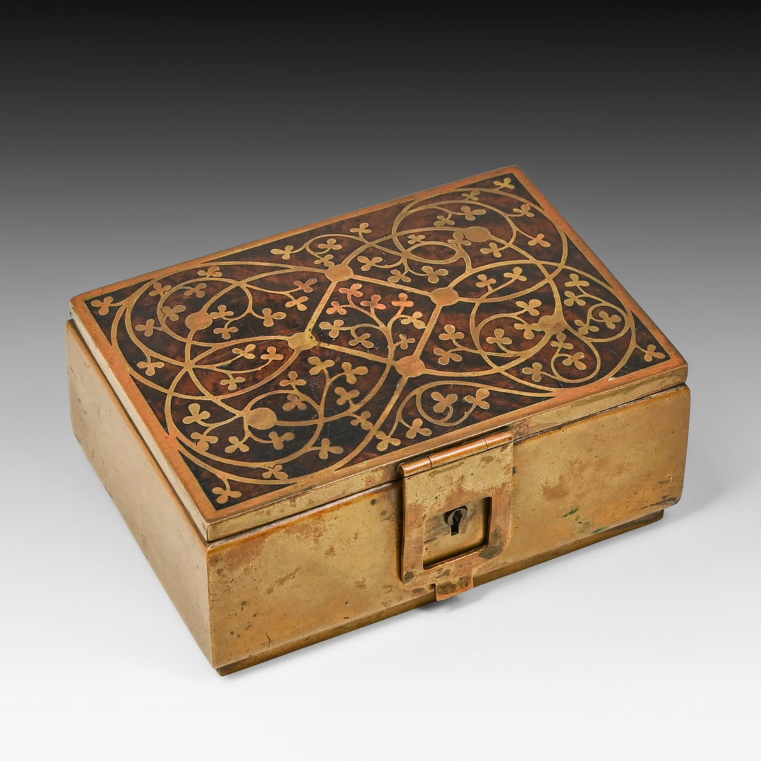Erhard & Sohne Jugendstil / Arts & Crafts Brass & Rosewood Marquetry Casket c1905: Erhard & Sohne Jugendstil / Arts & Crafts Brass & Rosewood Marquetry Casket c1905. Unsigned. Excellent original patina. 5.25"w x 3.5"d x 2"h FREE NATIONWIDE SHIPPING Free Nationwide Shipping within th