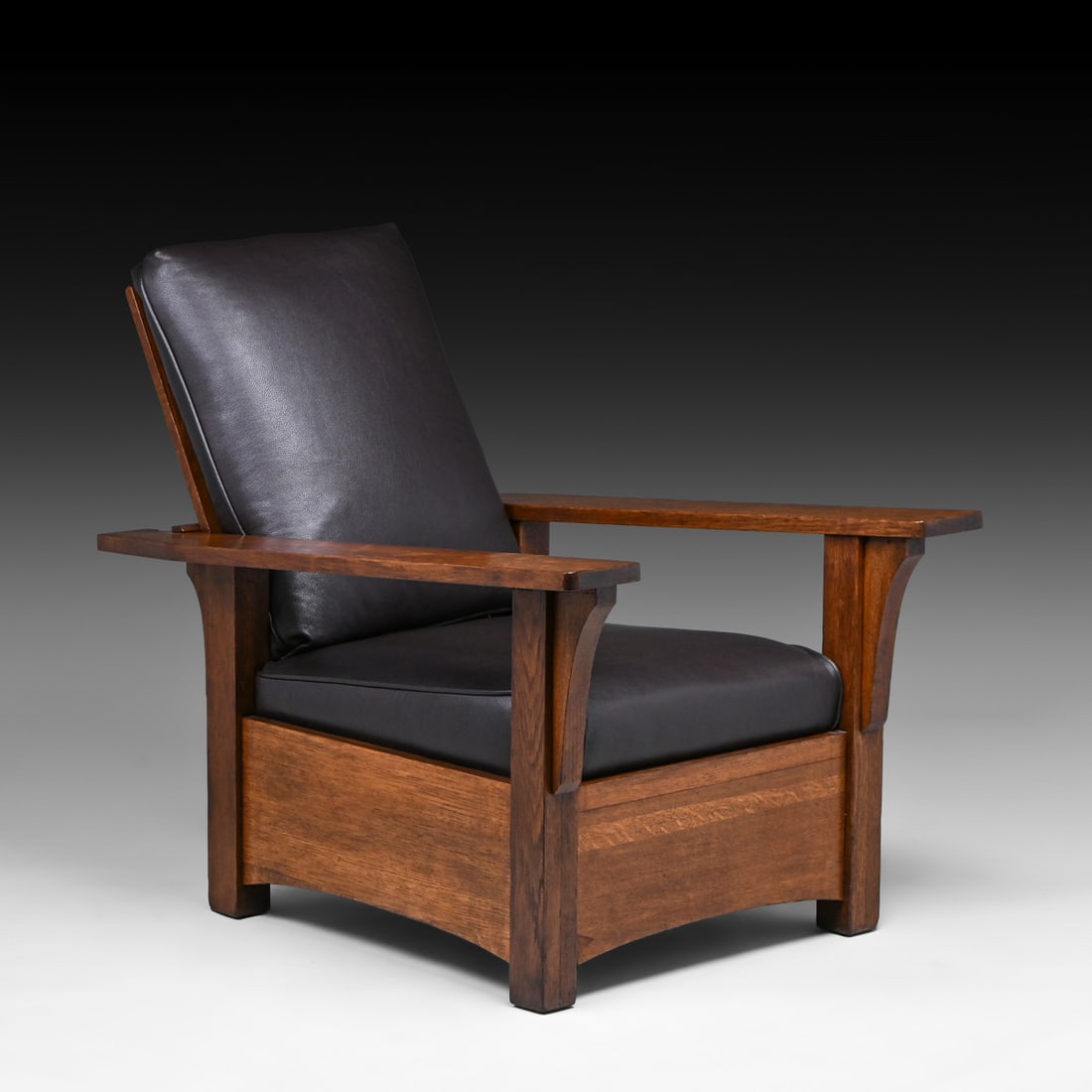 Charles Limbert Iconic #530 Oak Morris Chair c1910: Charles Limbert Iconic #530 Oak Morris Chair c1910. Signed. Excellent original finish. High quality chocolate brown leather. 40"h x 33.5"w x 45"d FREE NATIONWIDE SHIPPING Free Nationwide Shipping with