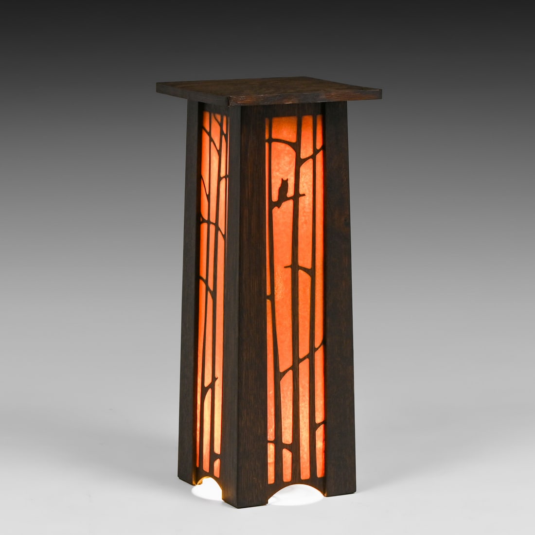 Roycroft Renaissance - Thomas Pafk "Owl in Trees" Oak & Mica Table Lamp c2010s: Roycroft Renaissance - Thomas Pafk "Owl in Trees" Oak & Mica Table Lamp c2010s. Signed. Excellent condition. 23.5" x 9.75" x 9.75" FREE NATIONWIDE SHIPPING Free Nationwide Shipping within the lower 48