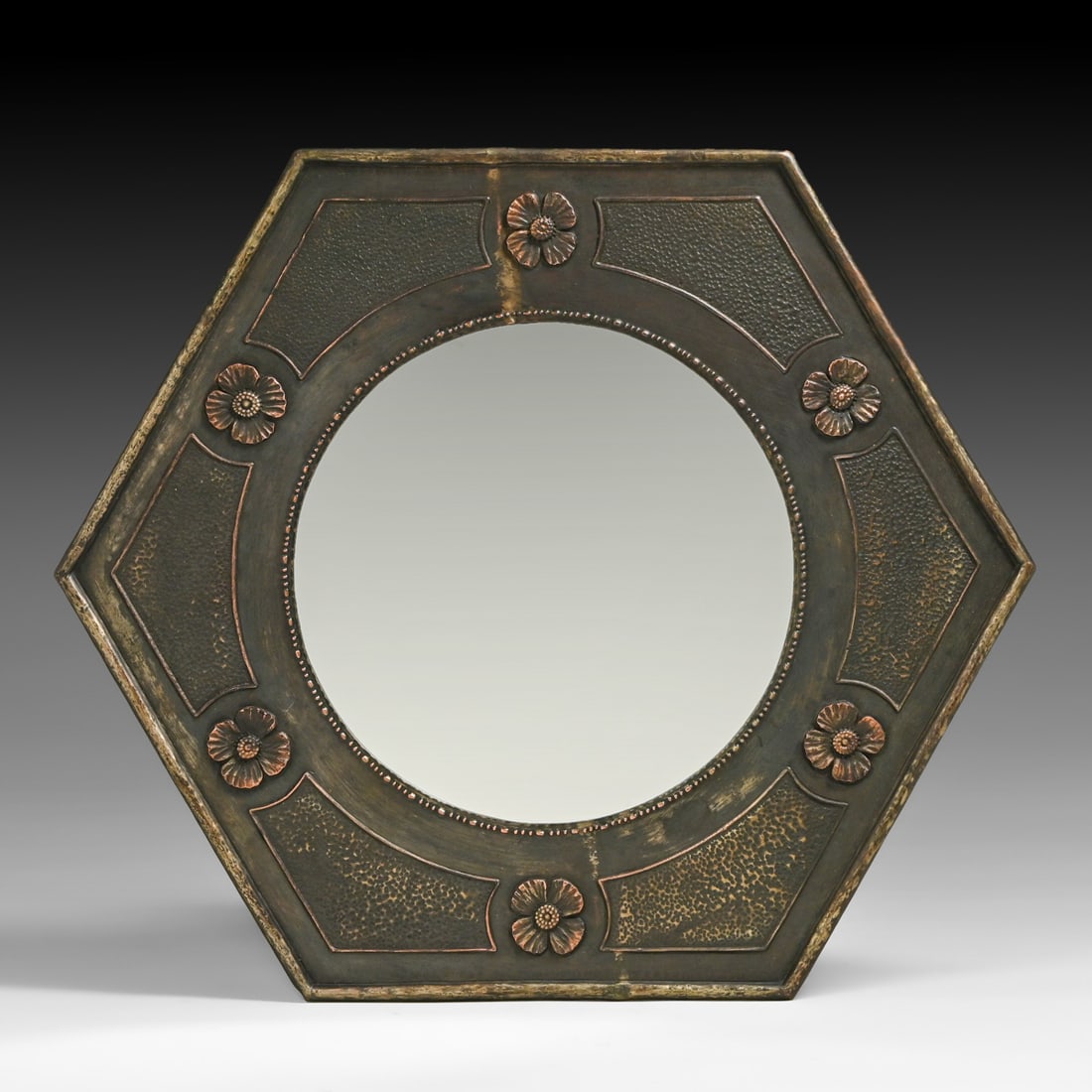 Arts & Crafts Copper & Brass Hexagonal Wall Mirror c1910: Arts & Crafts Copper & Brass Hexagonal Wall Mirror c1910. Unsigned. Excellent original patina. 17.5"d FREE NATIONWIDE SHIPPING Free Nationwide Shipping within the lower 48 states for all purchases at 