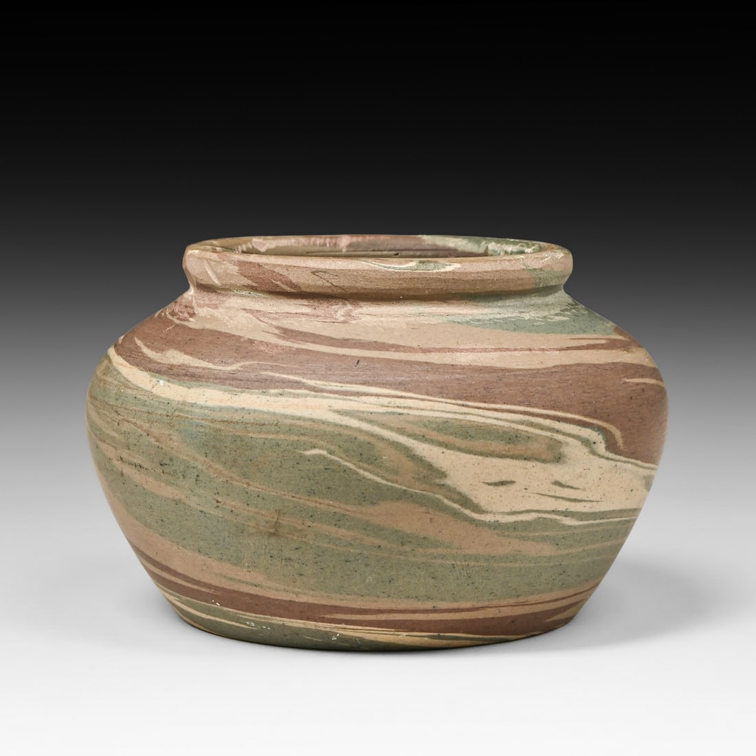 Niloak Pottery Mission Swirl Squat Vase c1920s: Niloak Pottery Mission Swirl Squat Vase c1920s. Signed. Perfect condition. 4"d x 2.75"h FREE NATIONWIDE SHIPPING Free Nationwide Shipping within the lower 48 states for all purchases at our Two-Day Au