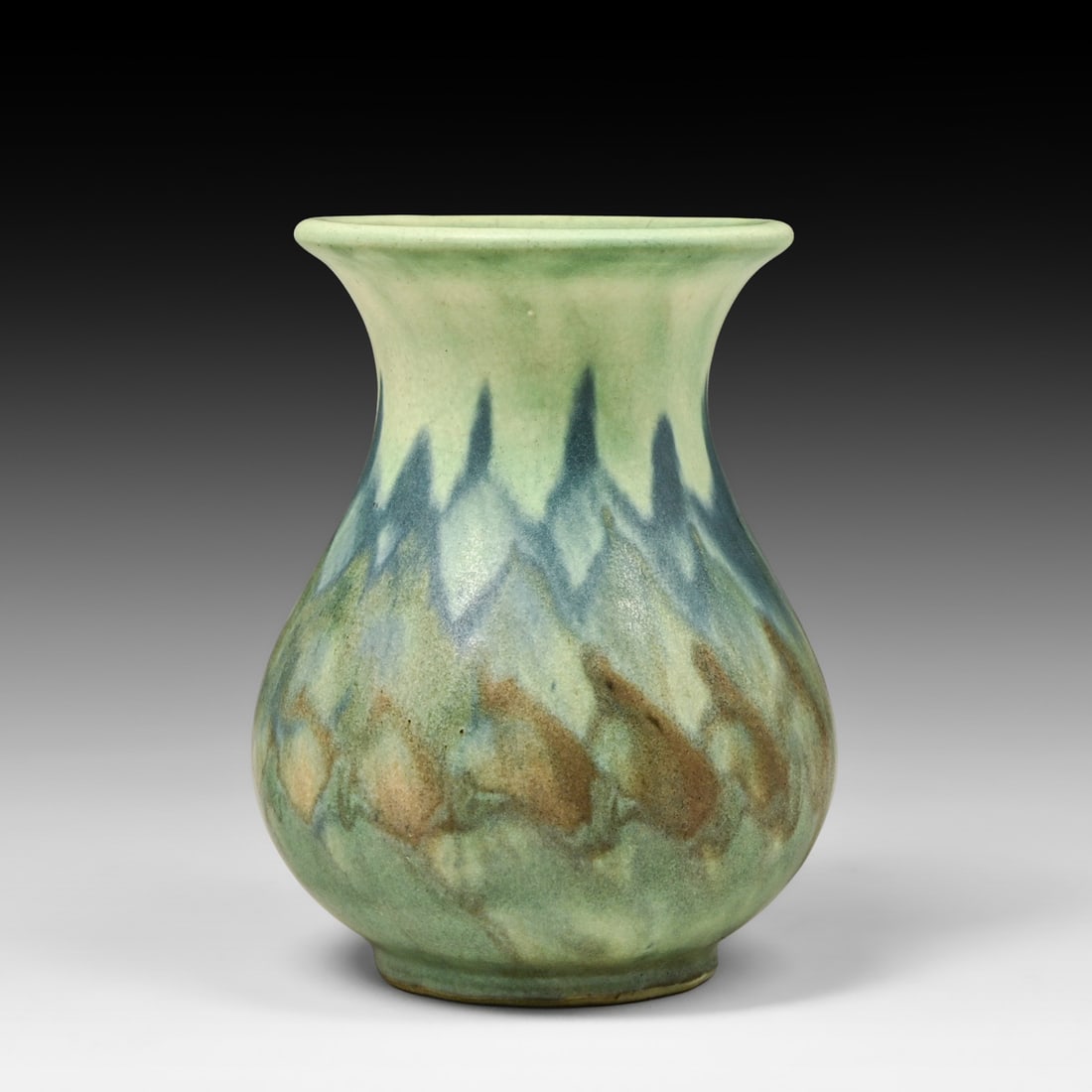 Peters & Reed - Zanesville, OH Matte Chromal Vase c1920s: Peters & Reed - Zanesville, OH Matte Chromal Vase c1920s. Unsigned. Perfect condition. 5"h x 3.5"d FREE NATIONWIDE SHIPPING Free Nationwide Shipping within the lower 48 states for all purchases at our