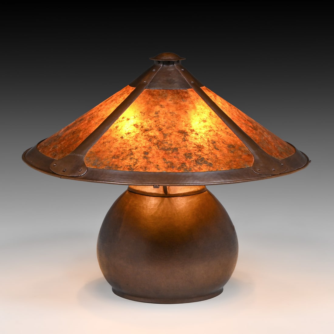 Massive Michael Ashford Hammered Copper & Mica Table Lamp 1995 (1 of 7)