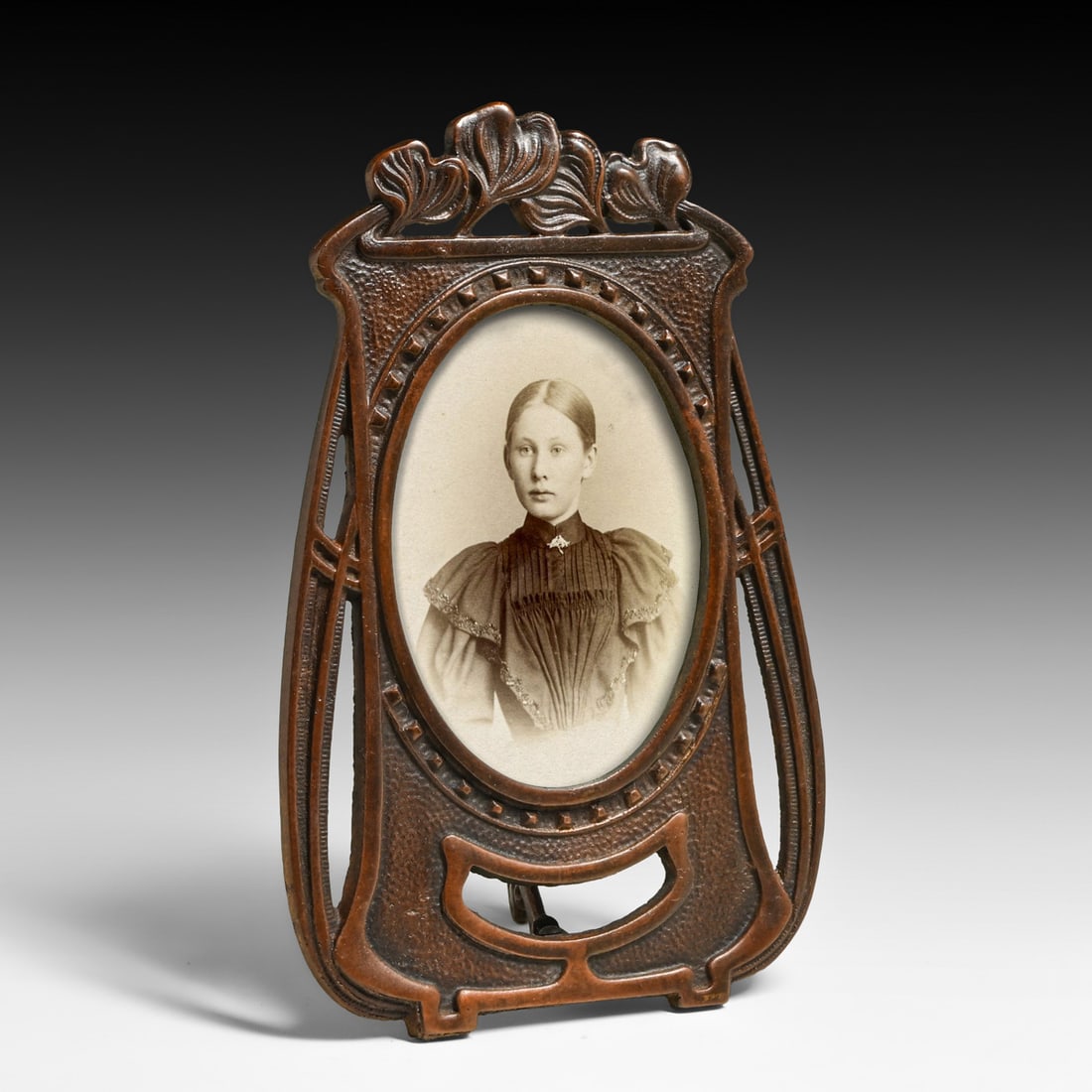 French Art Nouveau Bronze Patinated Picture Frame c1910: French Art Nouveau Bronze Patinated Picture Frame c1910. Unsigned. Excellent new patina. 10"h x 6.25"w FREE NATIONWIDE SHIPPING Free Nationwide Shipping within the lower 48 states for all purchases