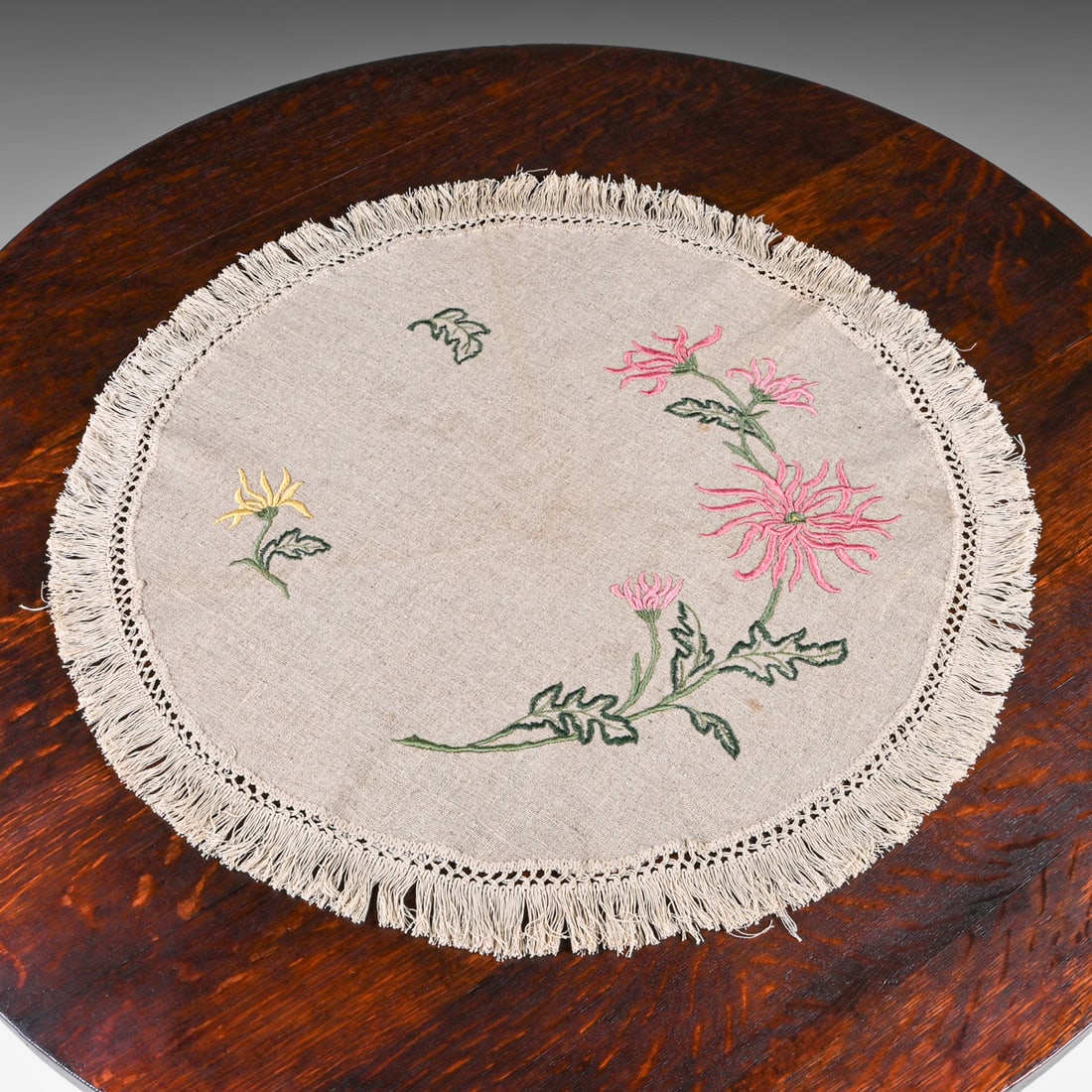 Arts & Crafts Period Hand Embroidered Round Linen c1910: Arts & Crafts Period Hand Embroidered Round Linen c1910. Unsigned. Excellent condition. 29.75"d FREE NATIONWIDE SHIPPING Free Nationwide Shipping within the lower 48 states for all purchases at our