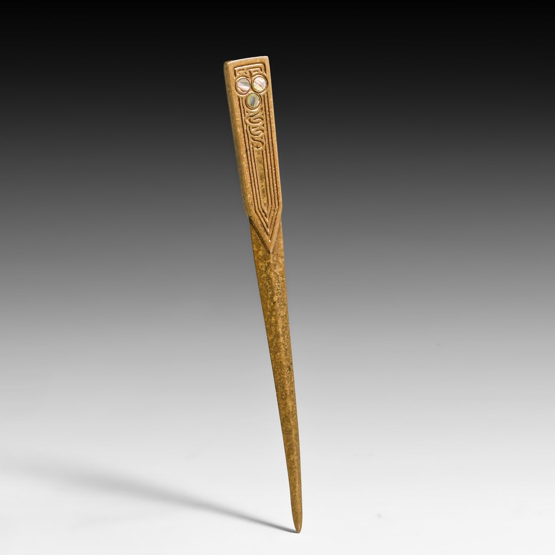 Tiffany Studios #1163 Bronze Dore & Abalone Paper Knife c1910: Tiffany Studios #1163 Bronze Dore & Abalone Paper Knife c1910. Signed. Excellent original patina. 9.75" x 1"w FREE NATIONWIDE SHIPPING Free Nationwide Shipping within the lower 48 states for all