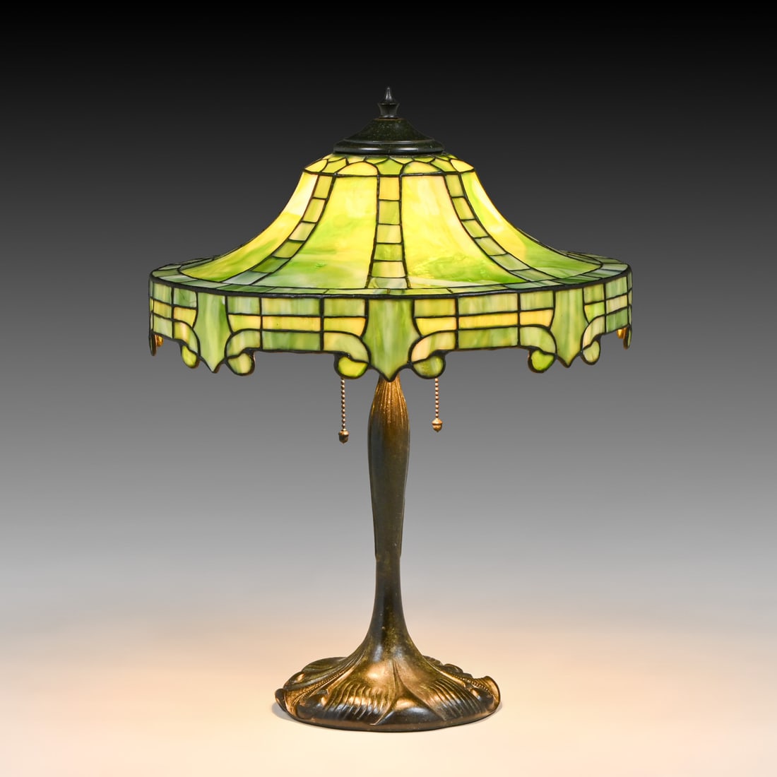 Gorham/Amboy Works Green & Yellow Leaded Glass Lamp c1905: Gorham/Amboy Works Green & Yellow Leaded Glass Lamp c1905. Unsigned. A few tight lines in shade, otherwise excellent condition. 21.5"h x 16 1/8"d FREE NATIONWIDE SHIPPING Free Nationwide Shipping