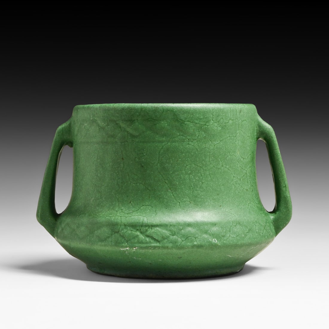 Weller Bedford Matte Green Two-Handled Vase c1910: Weller Bedford Matte Green Two-Handled Vase c1910. Unsigned. Perfect condition. 3.5"h x 5"w FREE NATIONWIDE SHIPPING Free Nationwide Shipping within the lower 48 states for all purchases at our Two-Da