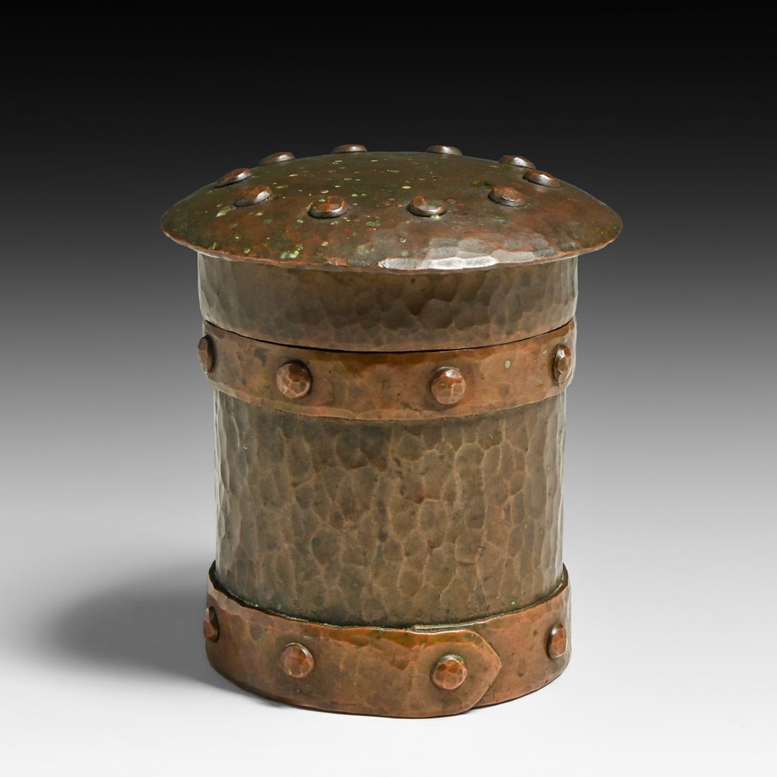Frederick Fifield (1874-1956) Hammered Copper Riveted Canister 1938 (1 of 6)