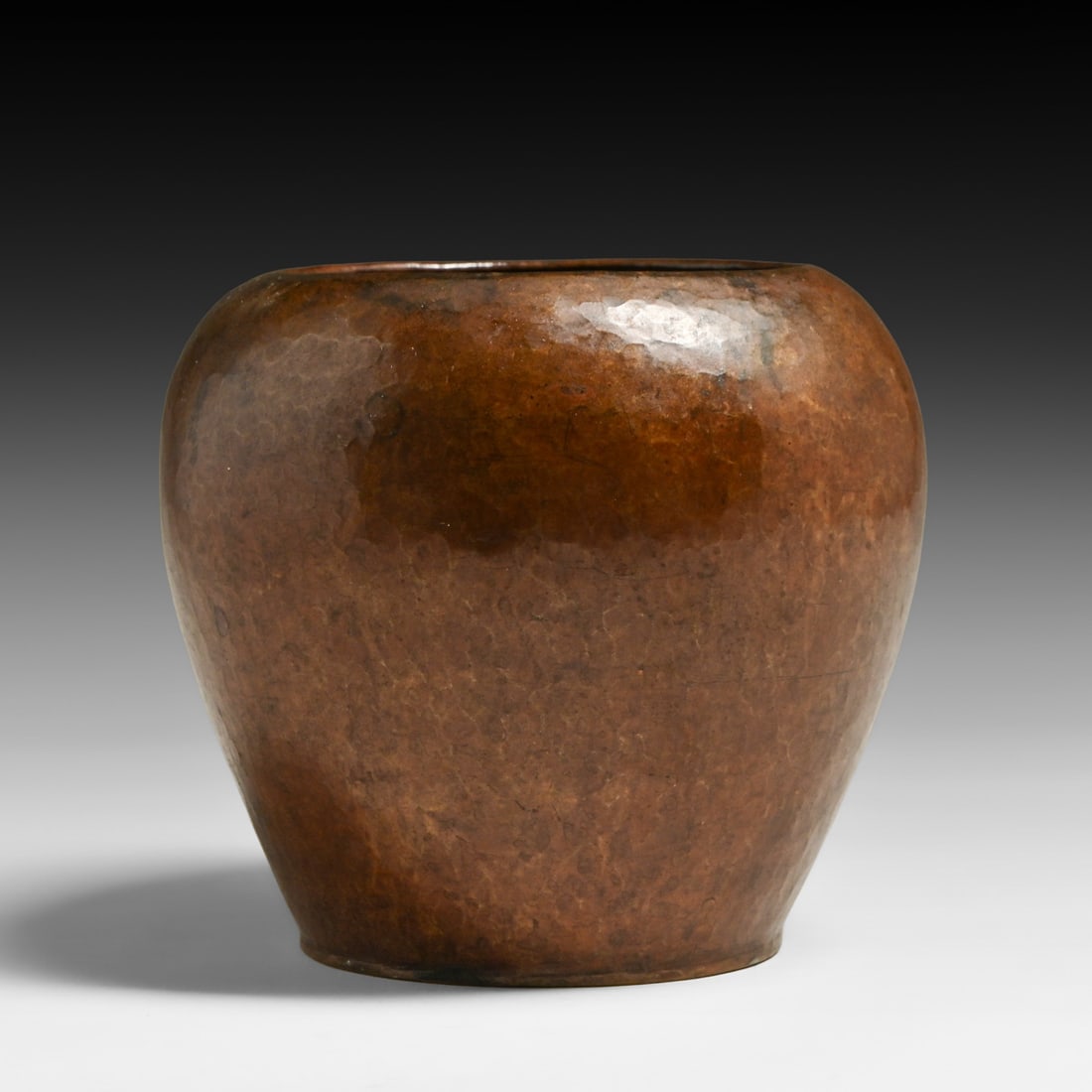 Dirk van Erp Hammered Copper Vase c1911-1912: Dirk van Erp Hammered Copper Vase c1911-1912. Signed with early, closed-box mark. Excellent original patina. 5.75"h x 6"d FREE NATIONWIDE SHIPPING Free Nationwide Shipping within the lower 48 states f