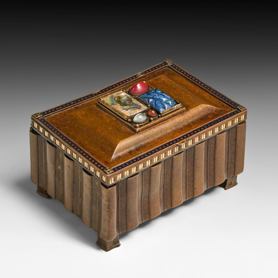 Dagobert Peche (Austrian, 1887–1923) Wiener Werkstätte Vienna Secession Gilt Bronze & Jeweled Box: Dagobert Peche (Austrian, 1887–1923) Wiener Werkstätte Vienna Secession Gilt Bronze & Jeweled Box c1900s. Marked only with impressed "Austria". Small indentation on back edge. Excellent new