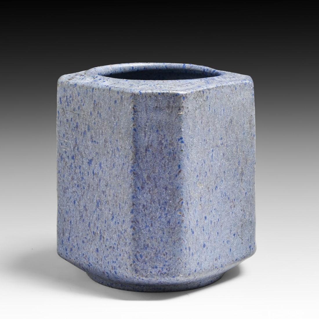 Fulper Pottery – Prang Speckled Matte Blue Prairie School Square Vase c1910: Fulper Pottery – Prang Speckled Matte Blue Prairie School Square Vase c1910. Prang was a department store that sold Fulper Pottery. Signed. Perfect condition. 4.5"h x 4" x 4" FREE NATIONWIDE SHIPPIN