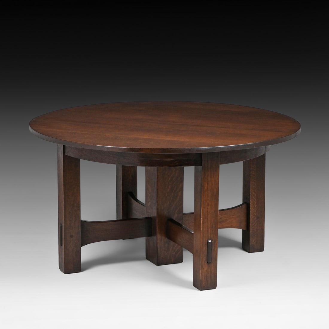 Gustav Stickley 54"d Five-Leg Dining Table c1910 (1 of 4)