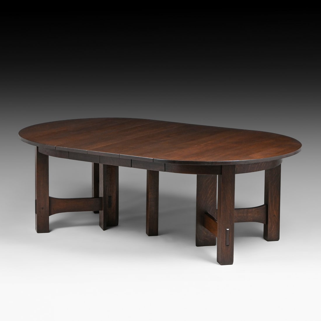 Gustav Stickley 54"d Five-Leg Dining Table c1910 - 3