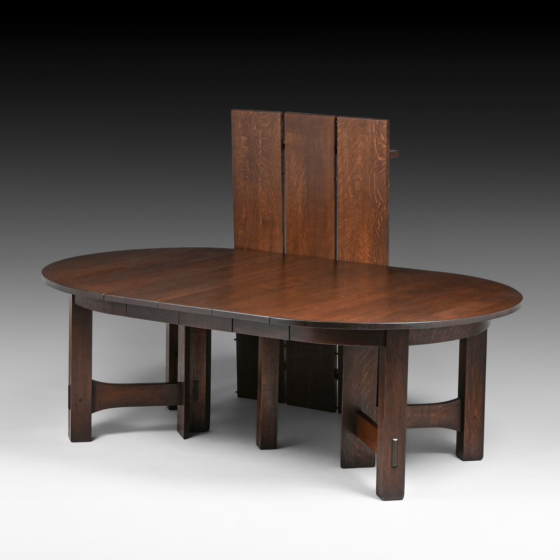 Gustav Stickley 54"d Five-Leg Dining Table c1910 - 4