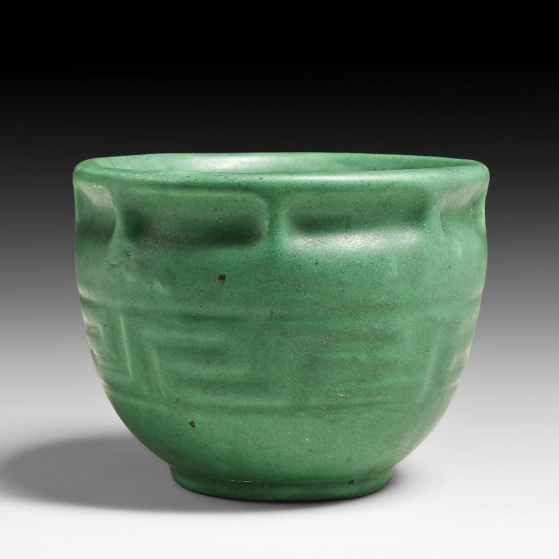 Brush McCoy #219 Matte Green Vase c1915: Brush McCoy #219 Matte Green Vase c1915. Signed only with "219". Perfect condition. 4"h x 5.5"d FREE NATIONWIDE SHIPPING Free Nationwide Shipping within the lower 48 states for all purchases at our Tw