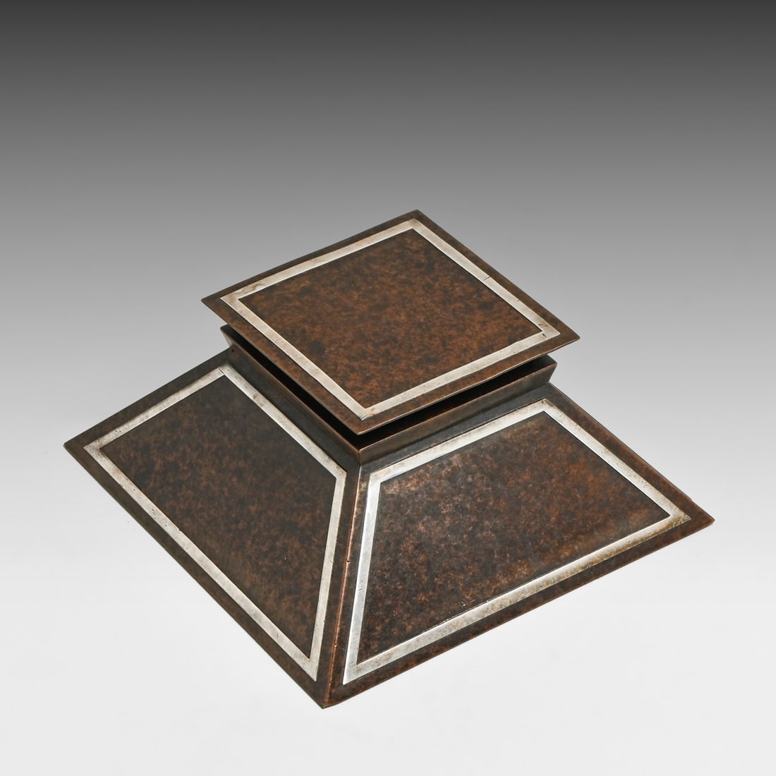Heintz #1034 Sterling on Bronze Inkwell c1915: Heintz #1034 Sterling on Bronze Inkwell c1915. Signed. Excellent new patina. 5.5" x 5.5" x 2.5"h FREE NATIONWIDE SHIPPING Free Nationwide Shipping within the lower 48 states for all purchases at our