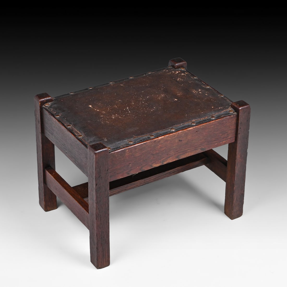 Arts & Crafts Period Oak Footstool c1910 (1 of 4)
