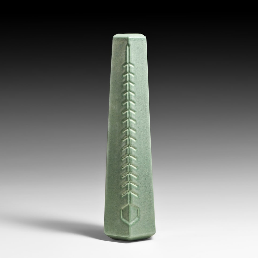Large Haeger Pottery Frank Lloyd Wright Collection "Pinnacle" Vase 2006: Large Haeger Pottery Frank Lloyd Wright Collection "Pinnacle" Vase 2006. Signed. Perfect condition. 16.25"h x 4.75"d FREE NATIONWIDE SHIPPING Free Nationwide Shipping within the lower 48 states for al