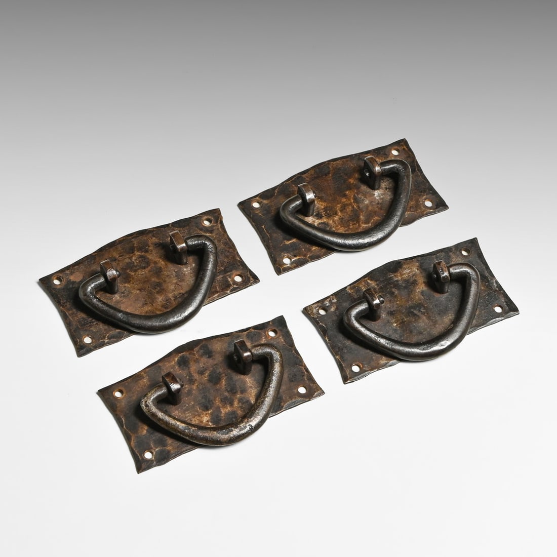 Set of 4 Gustav Stickley Hammered Copper Handles c1910: Set of 4 Gustav Stickley Hammered Copper Handles c1910. Unsigned. Excellent original patina. 2.5"h x 4"w FREE NATIONWIDE SHIPPING Free Nationwide Shipping within the lower 48 states for all purchases 