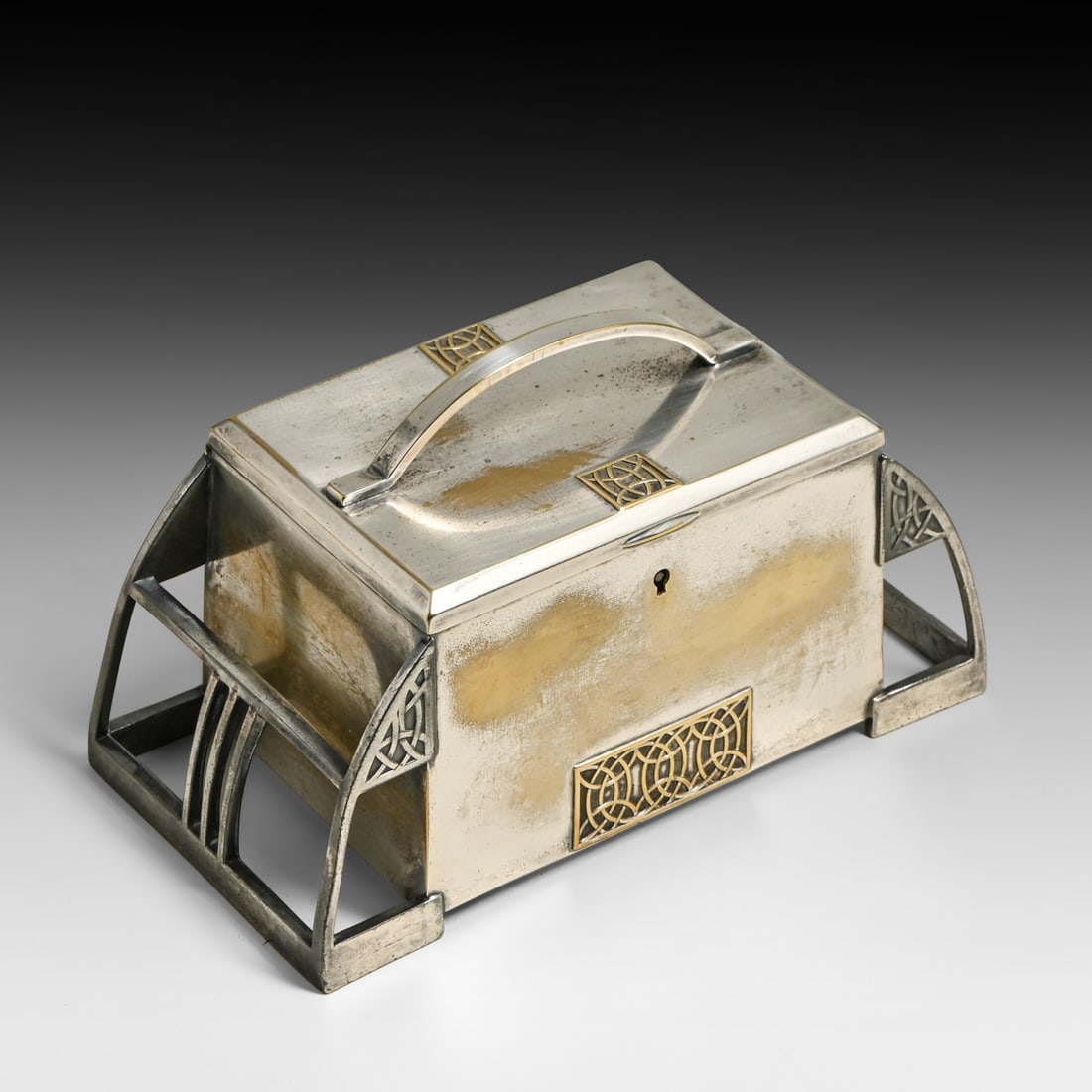 WMF - German Jugendstil Silver-Plated & Brass Secessionist Casket Jewelry Box c1905: WMF - German Jugendstil Silver-Plated & Brass Secessionist Casket Jewelry Box c1905. Signed. Worn silver-plate, otherwise excellent condition. 7.25"w x 3.75"d x 4.25"h FREE NATIONWIDE SHIPPING Free Na