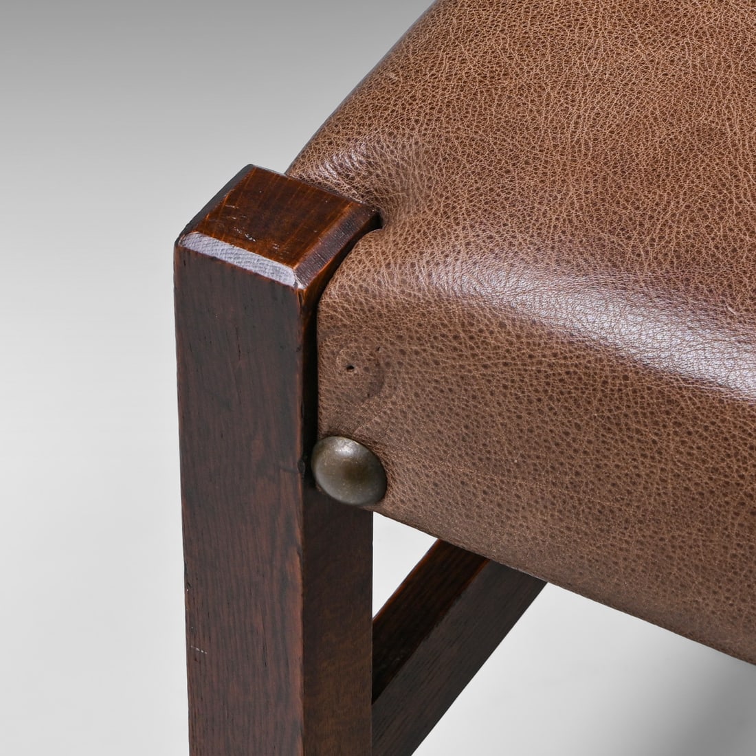 Gustav Stickley #300 Oak Footstool c1910. - 4