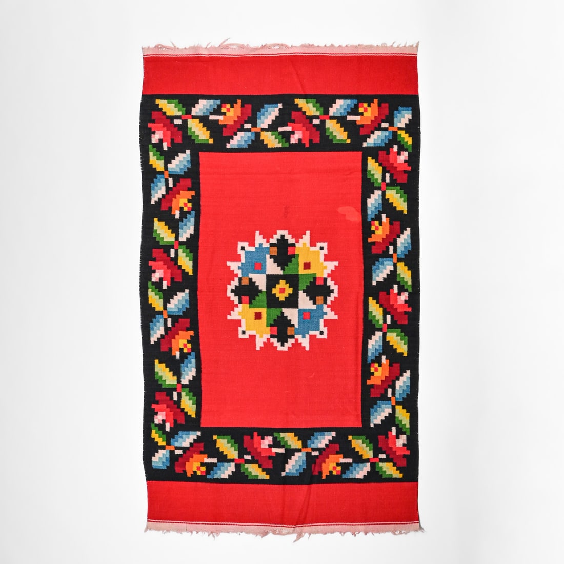 Vintage Balkan Pirot / Chiprovtsi Flat-Weave Kilim c1950s: Vintage Balkan Pirot / Chiprovtsi Flat-Weave Kilim c1950s. Good vintage condition. Strong colors, flat edges, and excellent tension. Small faint storage spot in red field near central medallion.