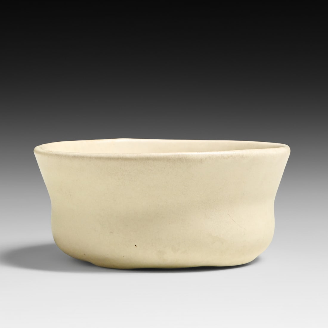 Walrich Pottery - Berkeley Small Bowl c1920s: Walrich Pottery - Berkeley Small Bowl c1920s. Signed. Perfect condition. 3.5"d x 1.5"h FREE NATIONWIDE SHIPPING Free Nationwide Shipping within the lower 48 states for all purchases at our Two-Day