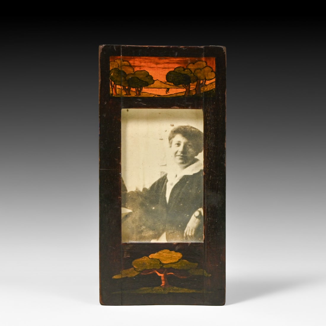 Arthur Grinnell (1854-1924) Arts & Crafts Pyrography Frame c1910: Arthur Grinnell (1854-1924) Arts & Crafts Pyrography Frame c1910. Unsigned. Very good vintage condition with an exceptionally dark, uncleaned original finish. Displays honest edge wear and light