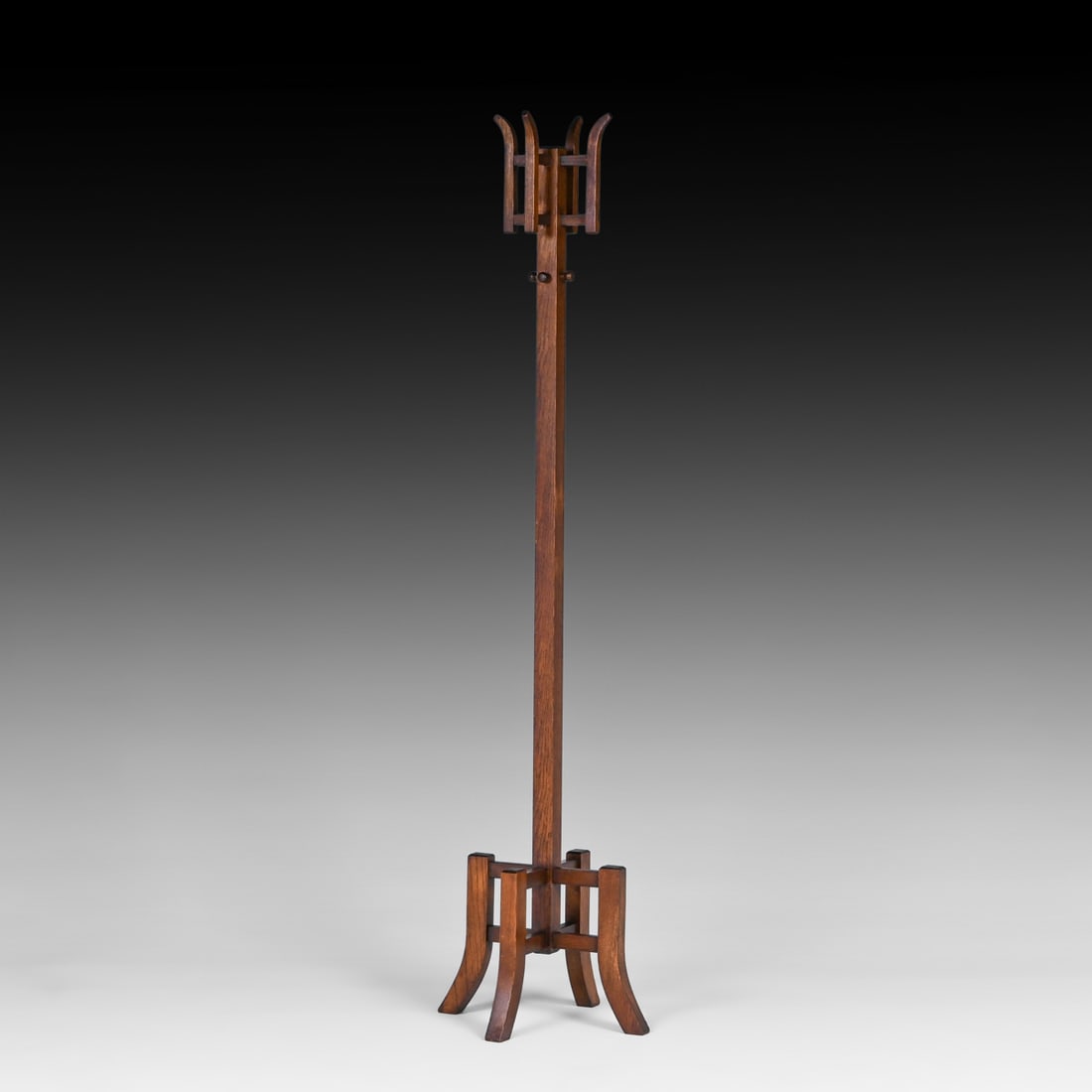 Grand Rapids Oak Coatrack c1910: Grand Rapids Oak Coatrack c1910. Unsigned. Excellent original finish. 71.5"h x 18" x 18" FREE NATIONWIDE SHIPPING Free Nationwide Shipping within the lower 48 states for all purchases at our Two-Day