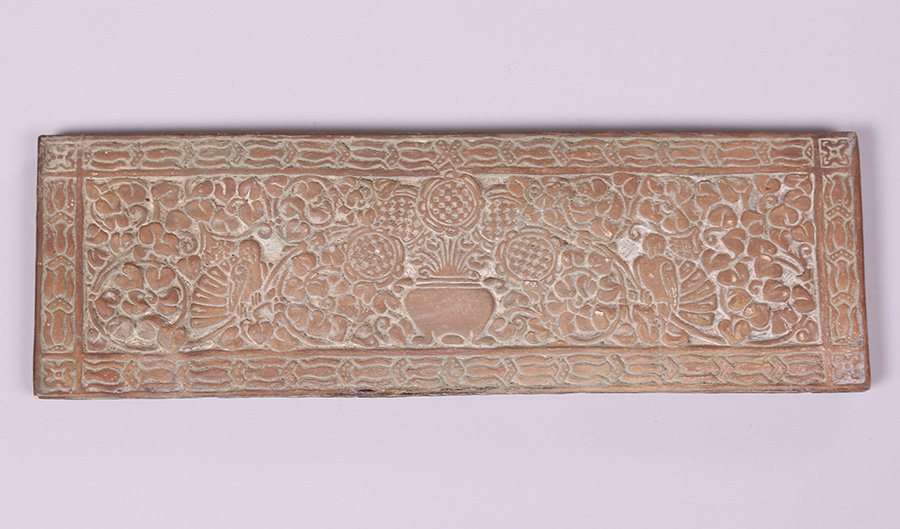 Large Batchelder Fireplace Tile (1 of 4)