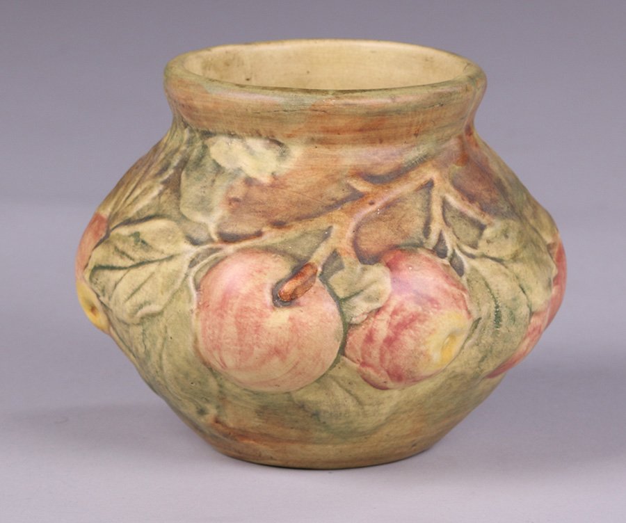 Weller Baldwin Bulbous Vase (1 of 3)