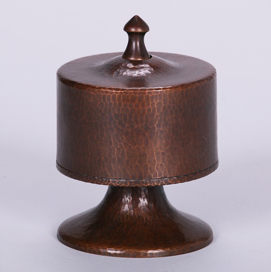 Roycroft Hammered Copper Poker Chip Holder (1 of 3)