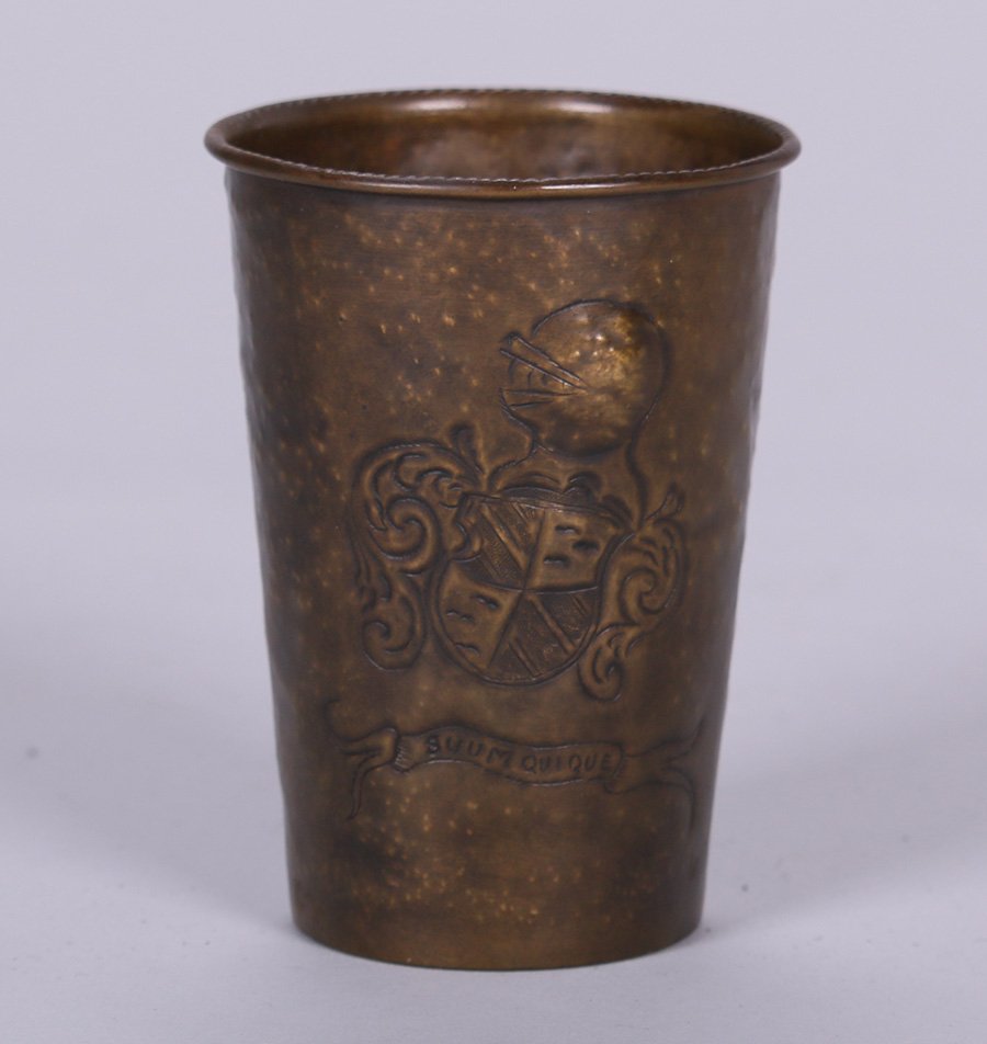 Jauchen's Hammered Brass Vase (1 of 3)