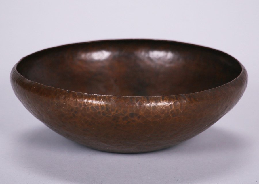 Arts & Crafts Hammered Copper Bowl (1 of 2)