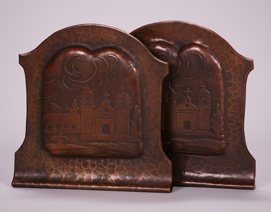 Pair of Early Craftsman Studios Mission Bookends (1 of 3)
