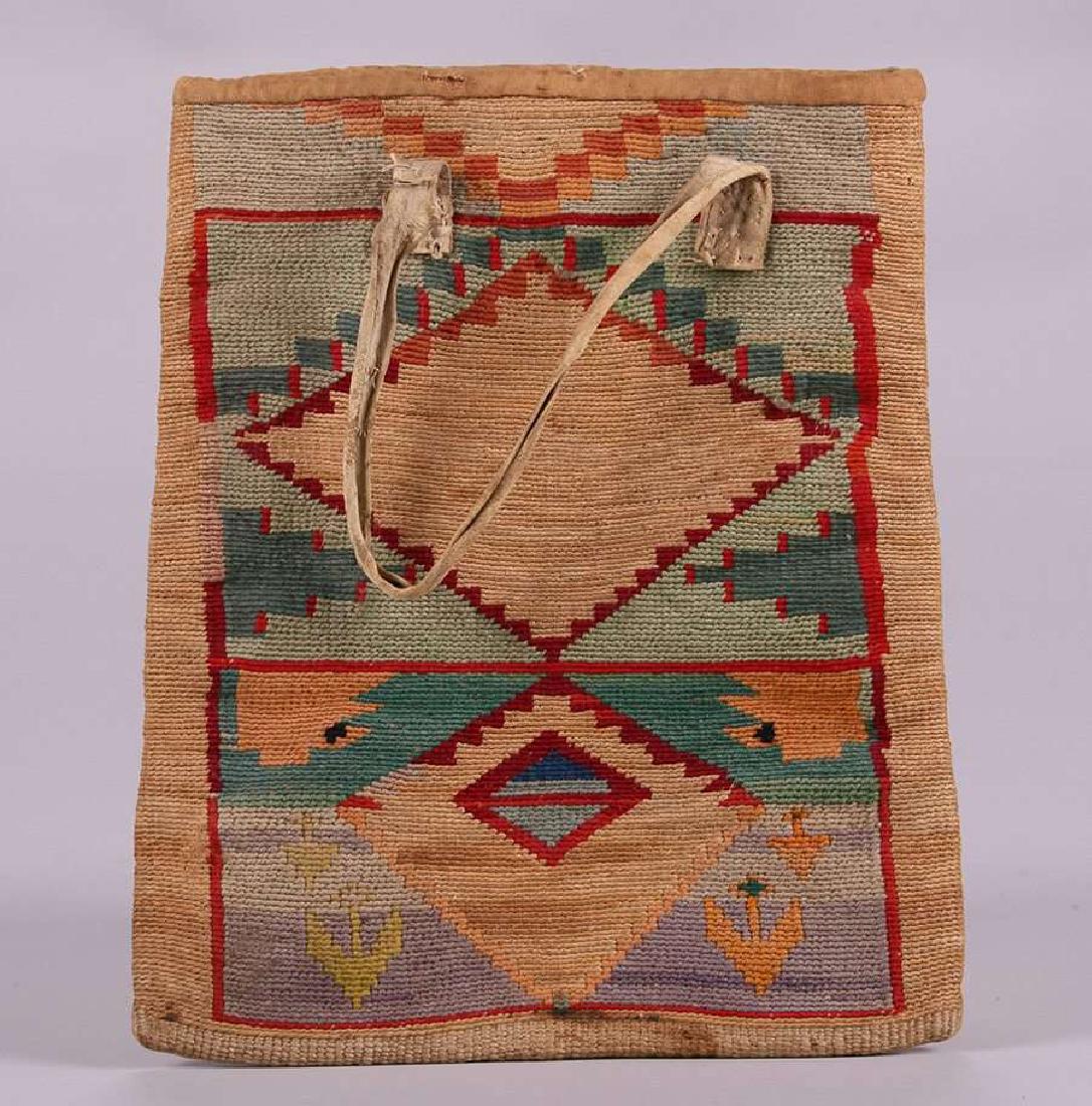 Nez Perce Native American "Corn Husk" Bag c1900 (1 of 2)