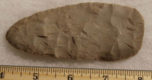 Stermer Papered Texas Archaic Knife: Stermer Papered Texas Archaic knife made from Edwards Plateau chert 4 3/16 inches long. Late Archaic period, a rare type papered by Ben Stermer at Western Typology. Points, arrowheads and knives in th