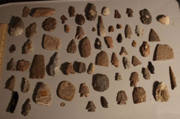 Central Texas 62 field grade points Stermer: 62 Field grade points and other stone tools mostly Edwards Plateau chert. Late Archaic period . Estate of John Koehler personally field collected by Mr. Koehler in 1940's - 1950's. This point has been